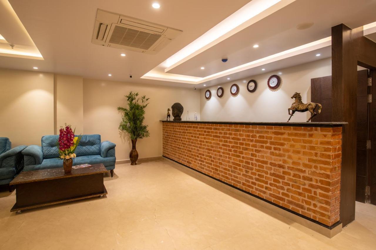 Hotel Palm International Butwal Extérieur photo