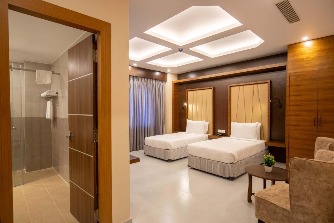 Hotel Palm International Butwal Extérieur photo