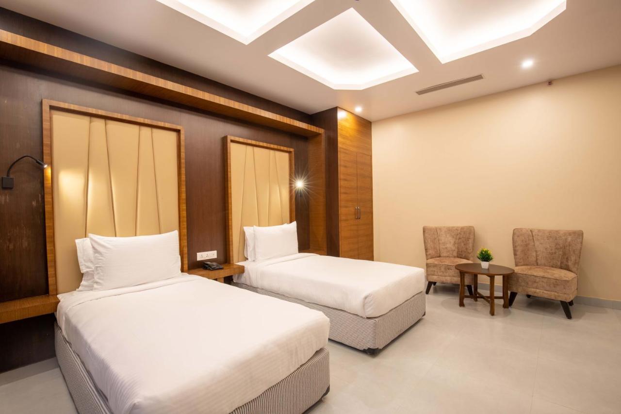Hotel Palm International Butwal Extérieur photo