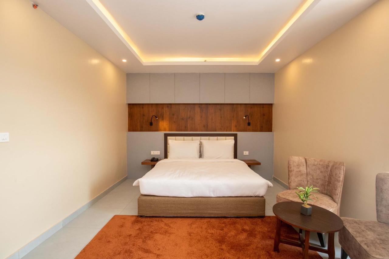 Hotel Palm International Butwal Extérieur photo
