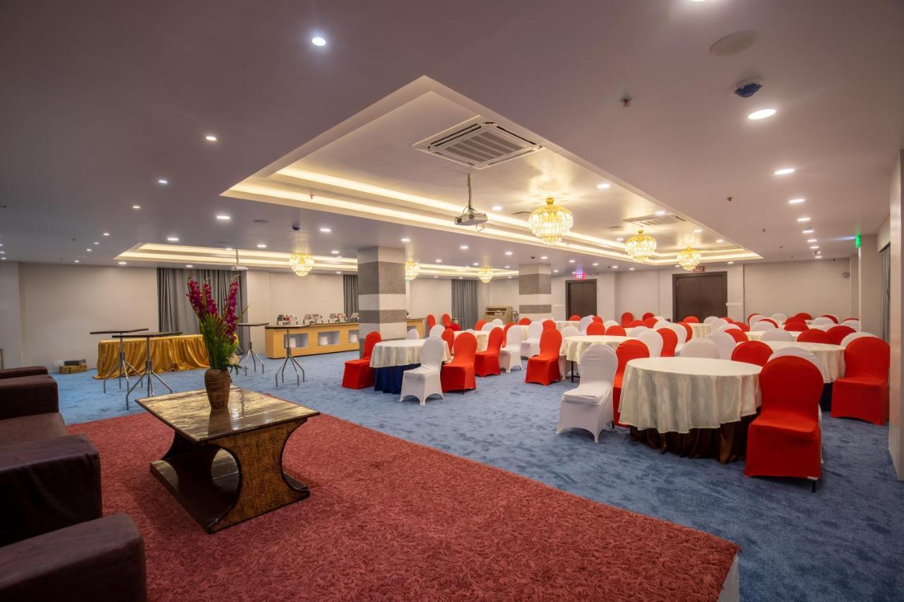 Hotel Palm International Butwal Extérieur photo