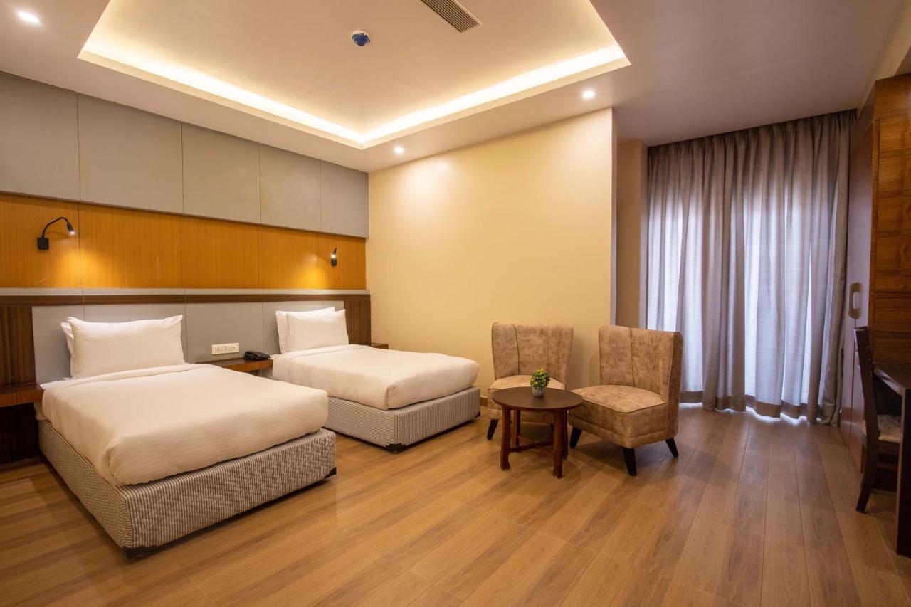 Hotel Palm International Butwal Extérieur photo