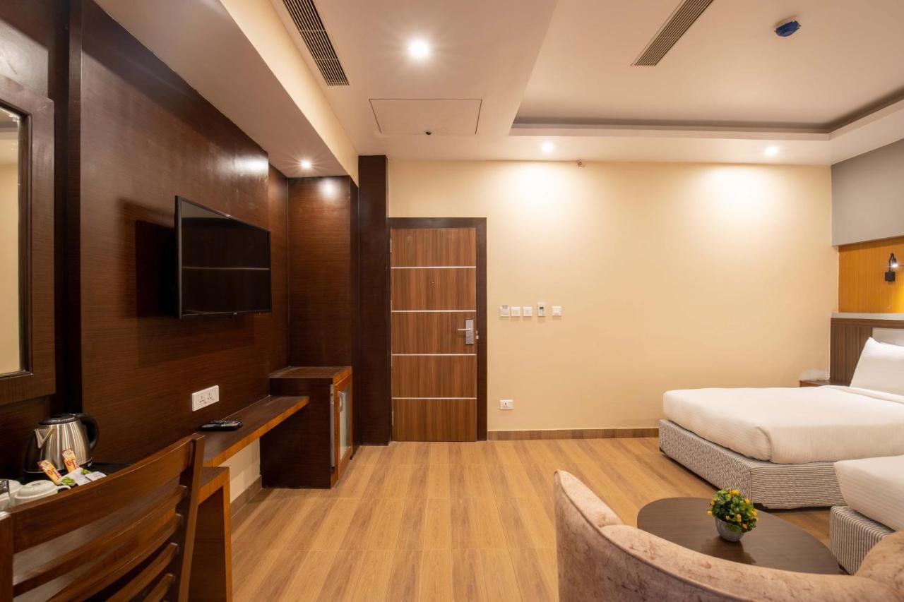 Hotel Palm International Butwal Extérieur photo