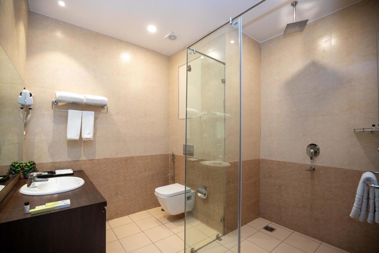 Hotel Palm International Butwal Extérieur photo