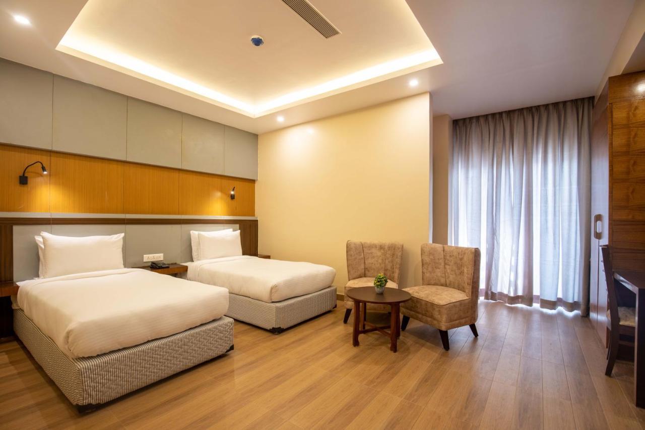 Hotel Palm International Butwal Extérieur photo
