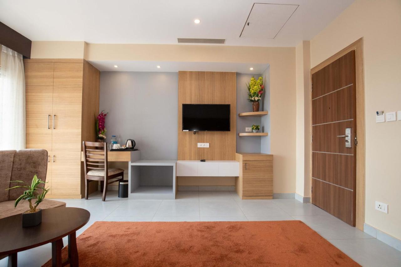 Hotel Palm International Butwal Extérieur photo