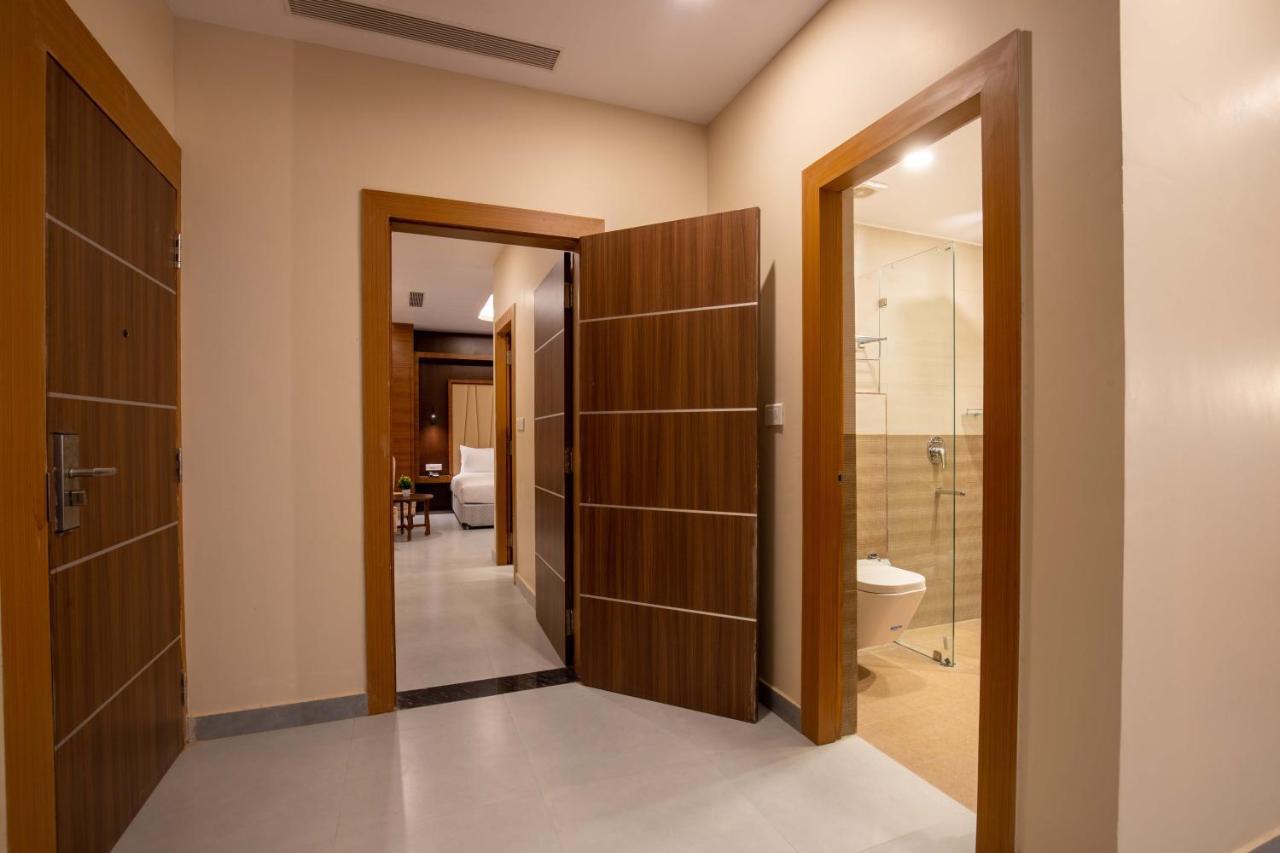 Hotel Palm International Butwal Extérieur photo