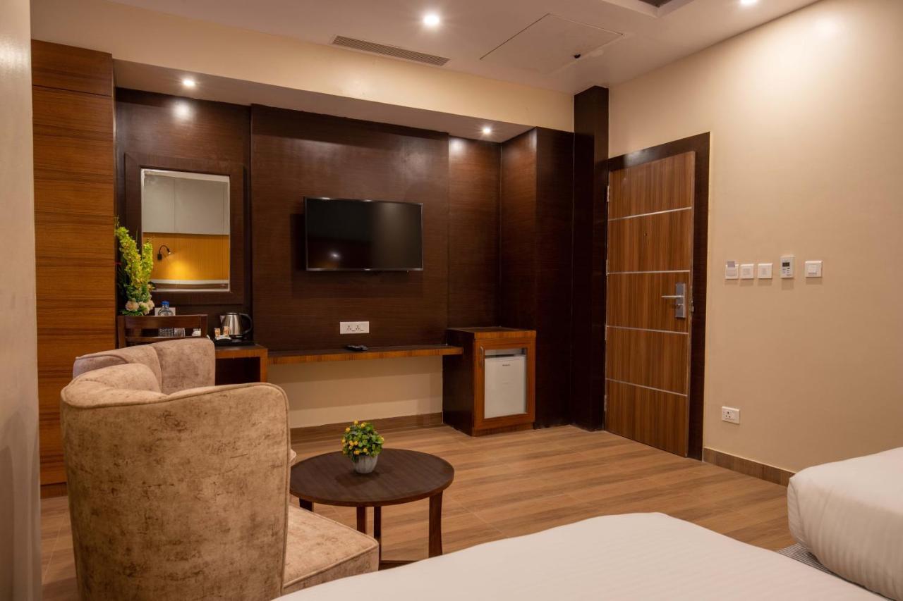Hotel Palm International Butwal Extérieur photo