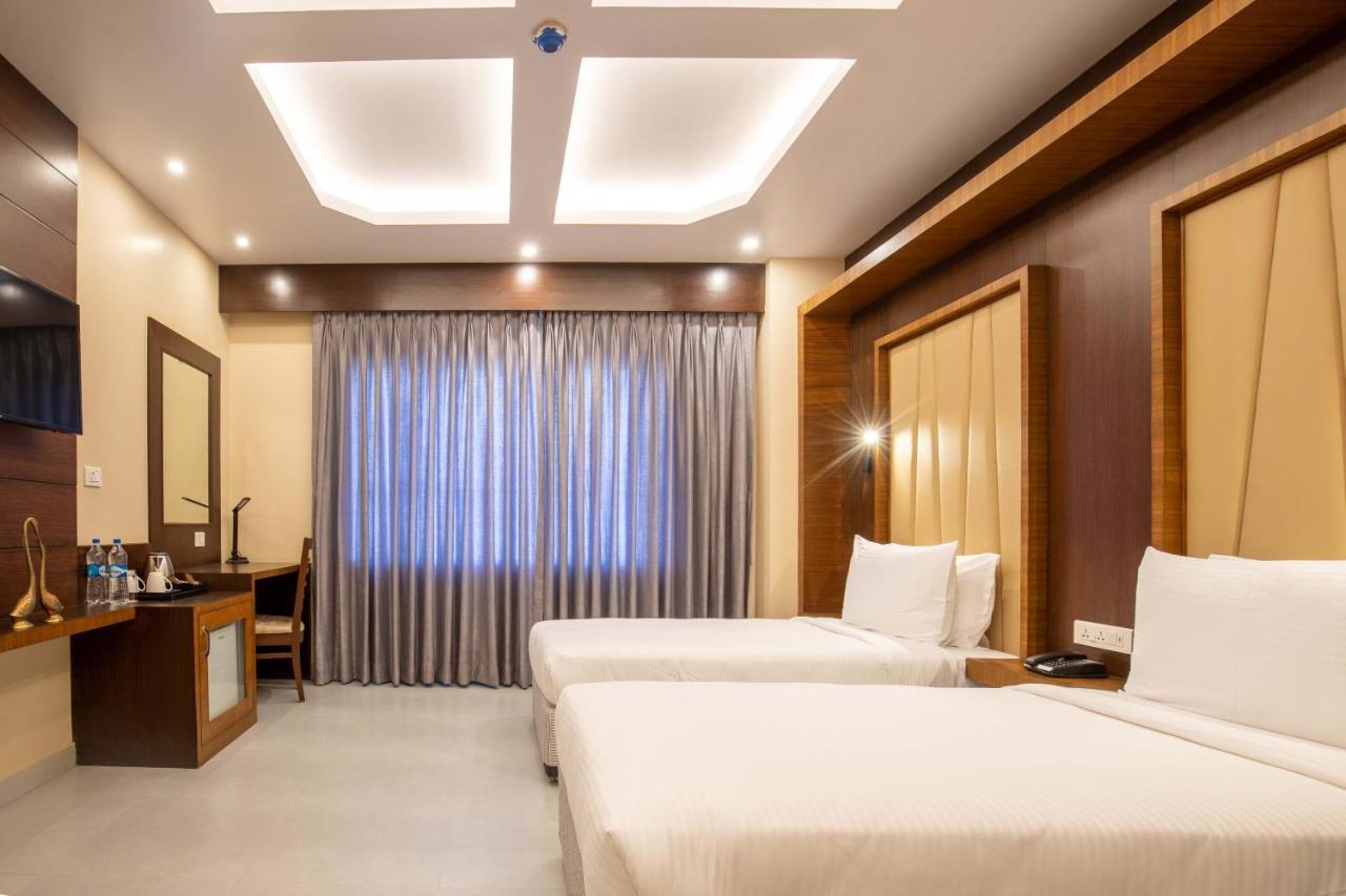 Hotel Palm International Butwal Extérieur photo