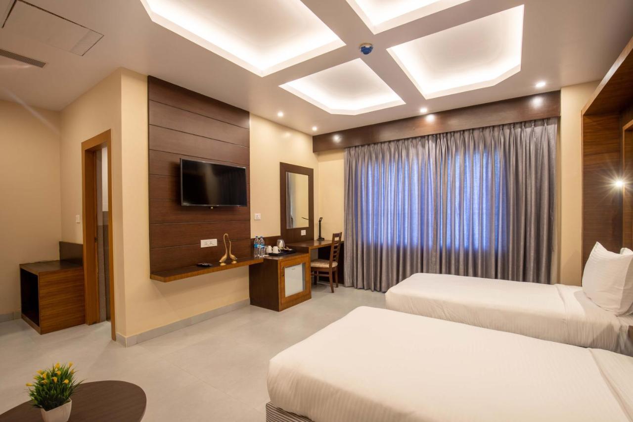 Hotel Palm International Butwal Extérieur photo