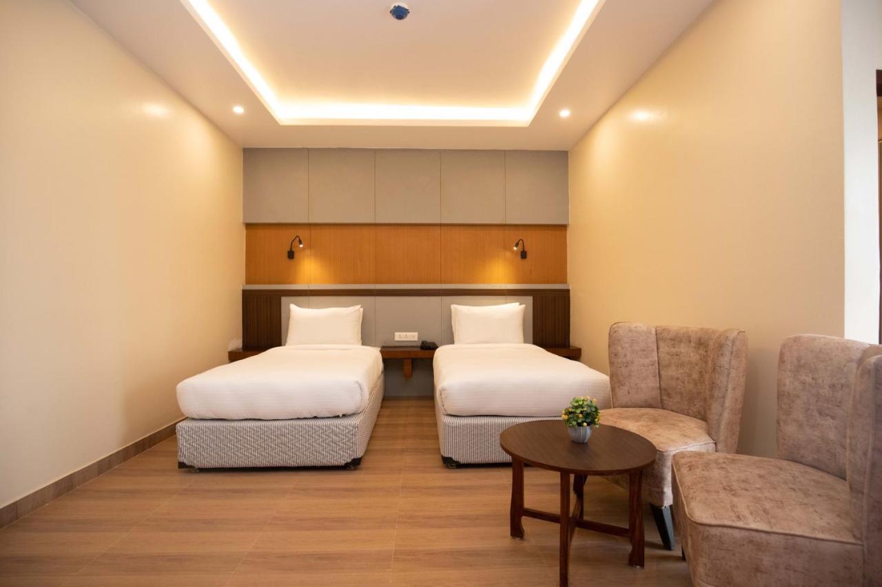 Hotel Palm International Butwal Extérieur photo