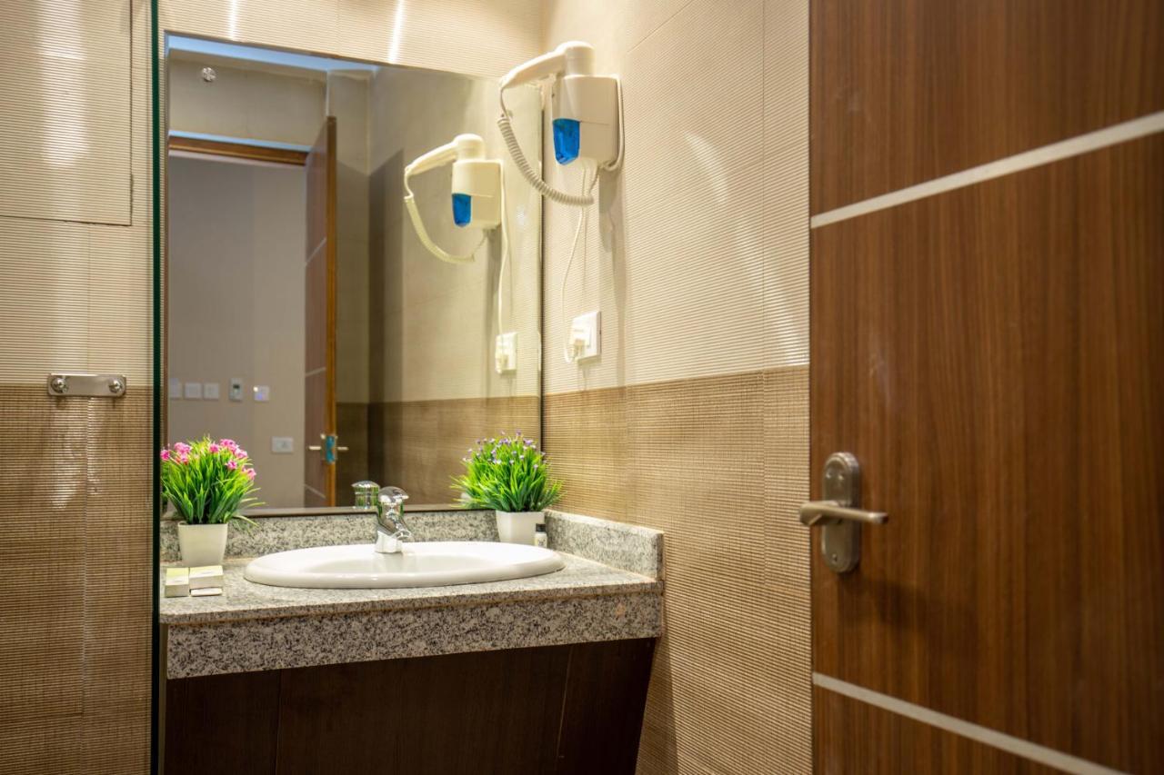 Hotel Palm International Butwal Extérieur photo
