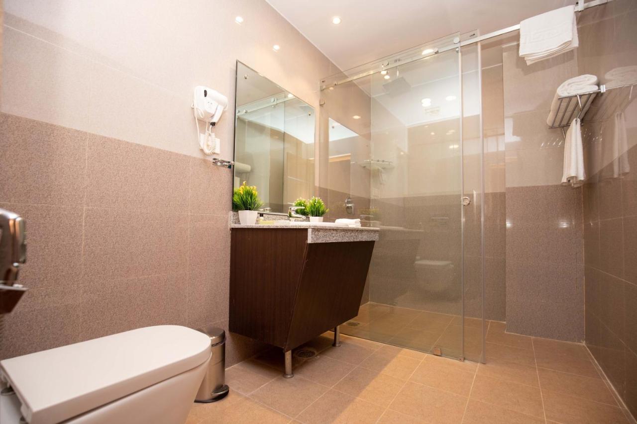 Hotel Palm International Butwal Extérieur photo